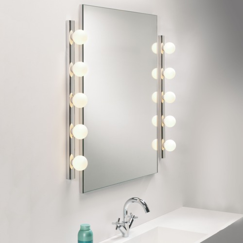 Dressing Room Mirror Light Opal Glass Globes