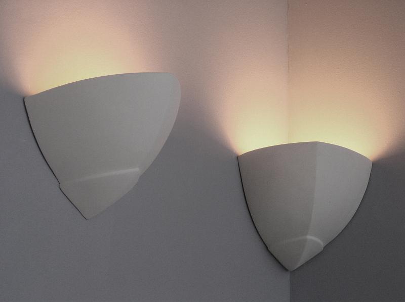 Spaniard Ceramic Corner Uplighter