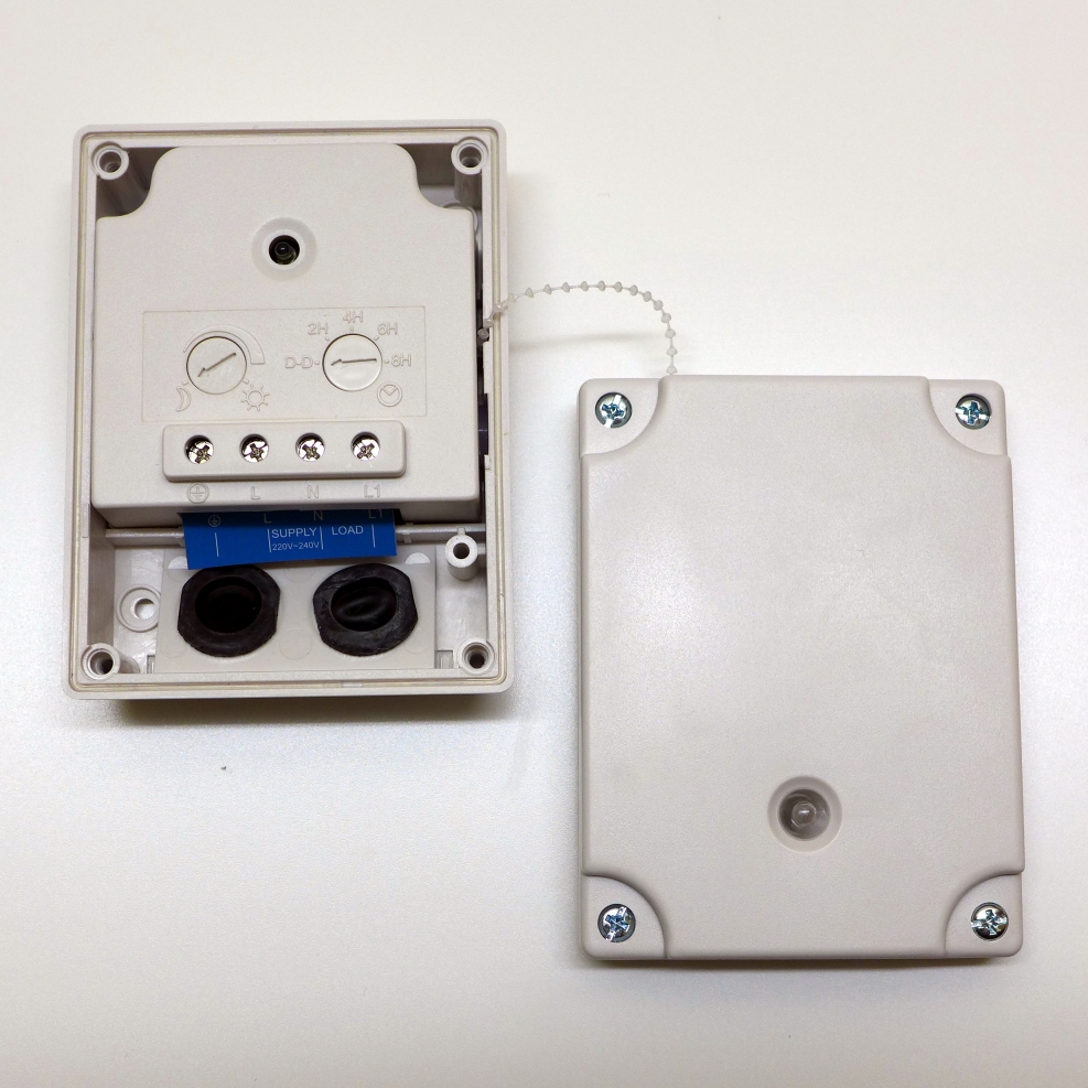 Photoelectric Switch With Timer