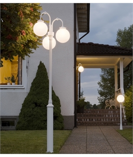 Classical Outdoor Lamp Post with Opal Globes