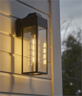 Classic Box Framed Wall Lantern - Elegant Outdoor Lighting