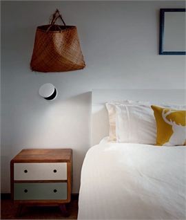 Modern Wall Light with Adjustable Spot - Dimmable