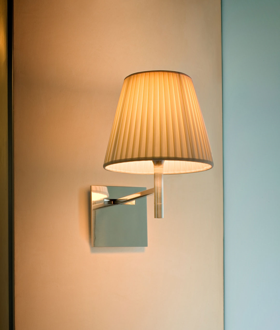 Flos KTribe Wall Light in with 4 Hard Shade Colours &amp; Soft