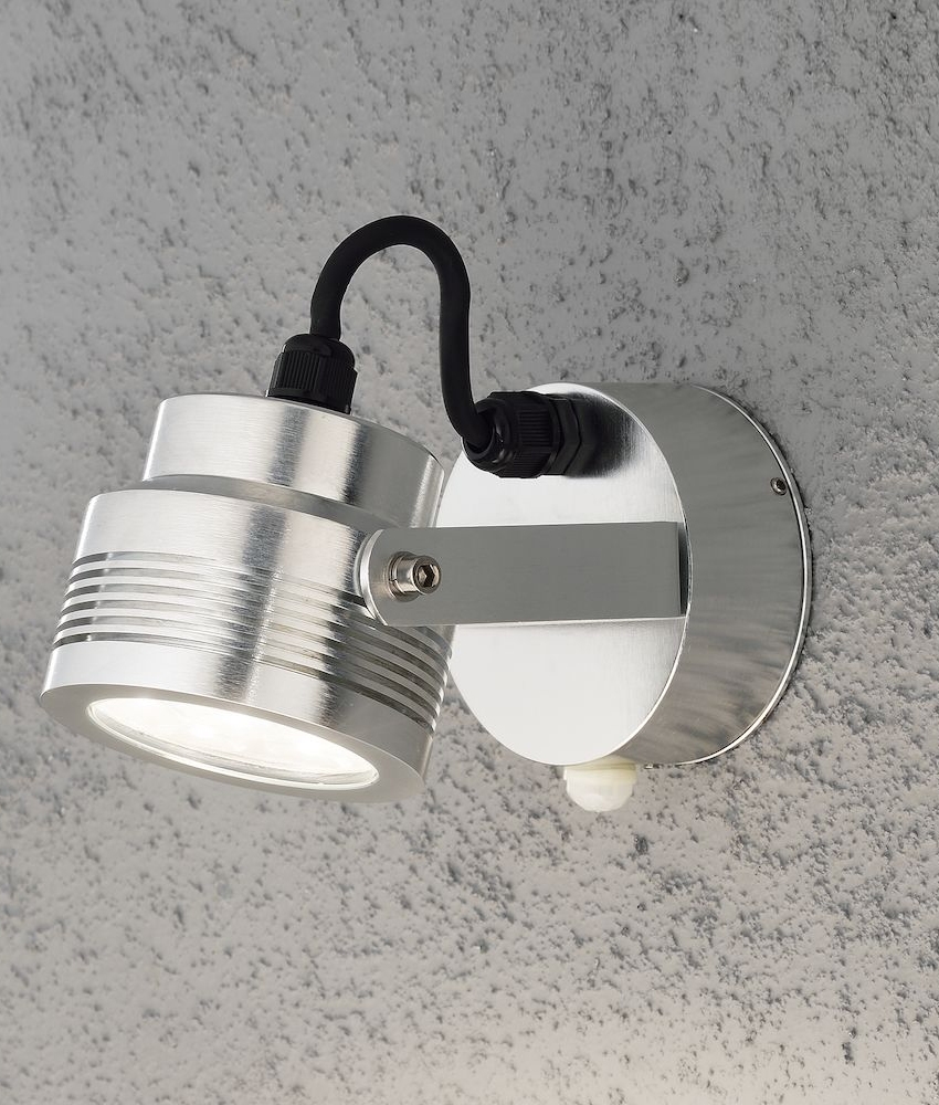 Anodised Aluminium LED exterior adjustable Spotlight with Anodised Aluminium LED exterior adjustable Spotlight with