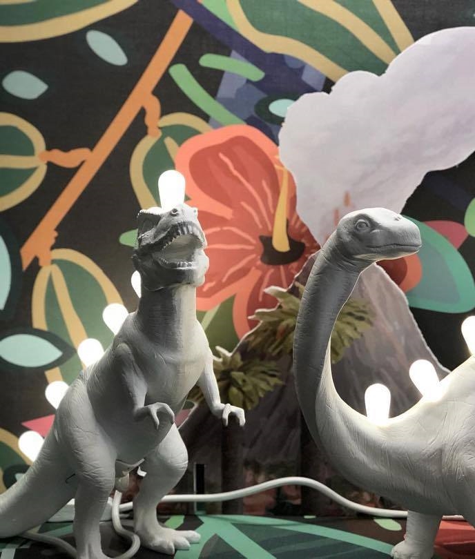 Brontosaurus lamp shop