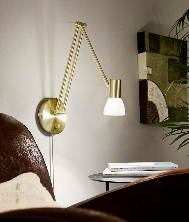 wall mounted anglepoise style lamp