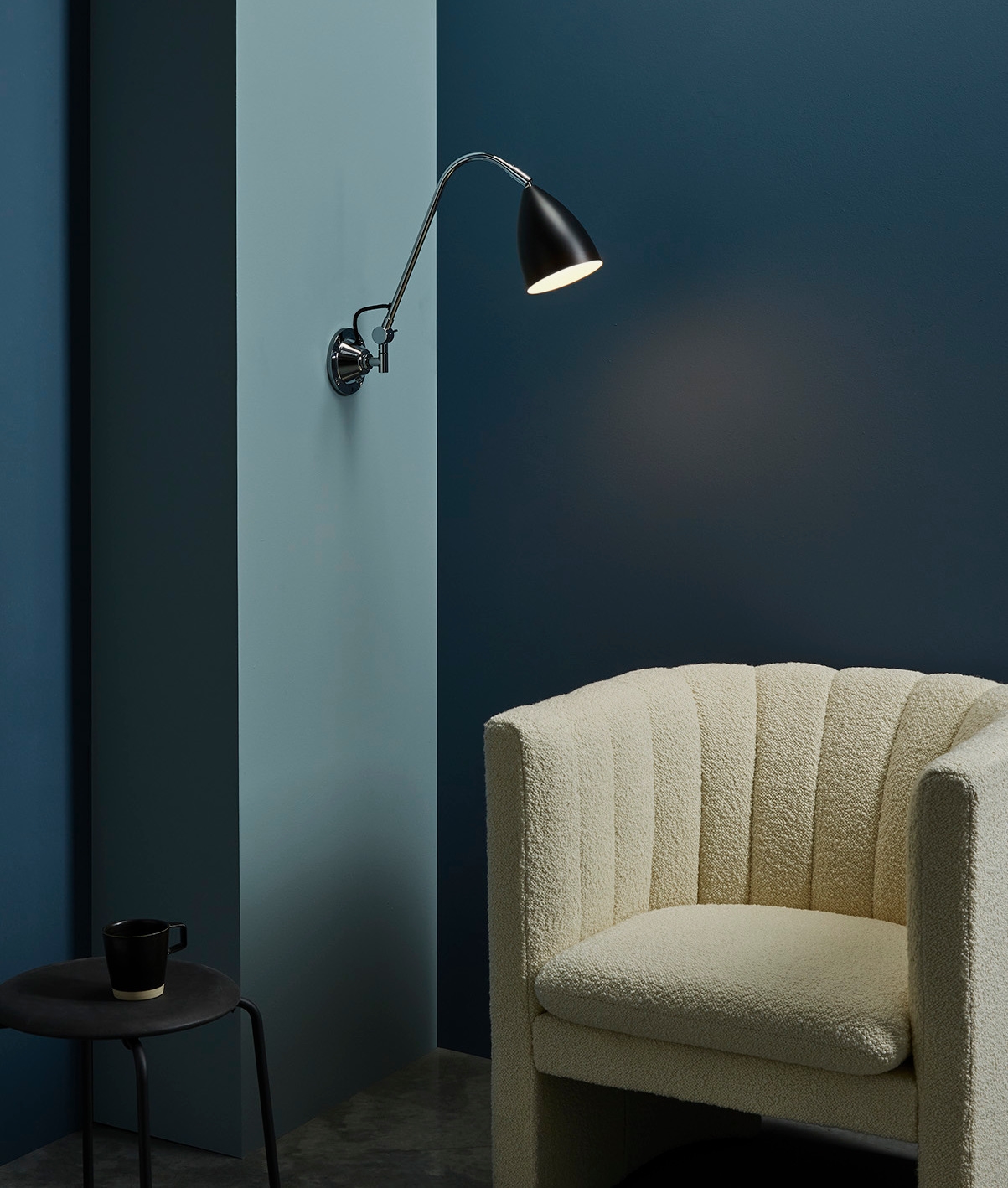 A Classic Yet Contemporary Bedside Reading Light in 2 colours