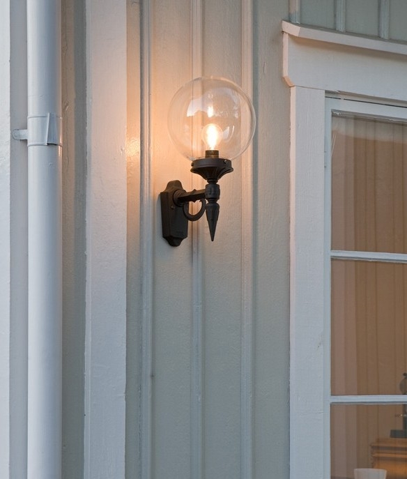 Clear Glass Globe Shade Outdoor Wall Light Clear Glass Shade Outdoor Wall Light Matching Lamp Post Also Available