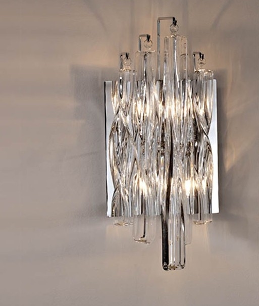 Wall Light with Swirled Crystal Glass