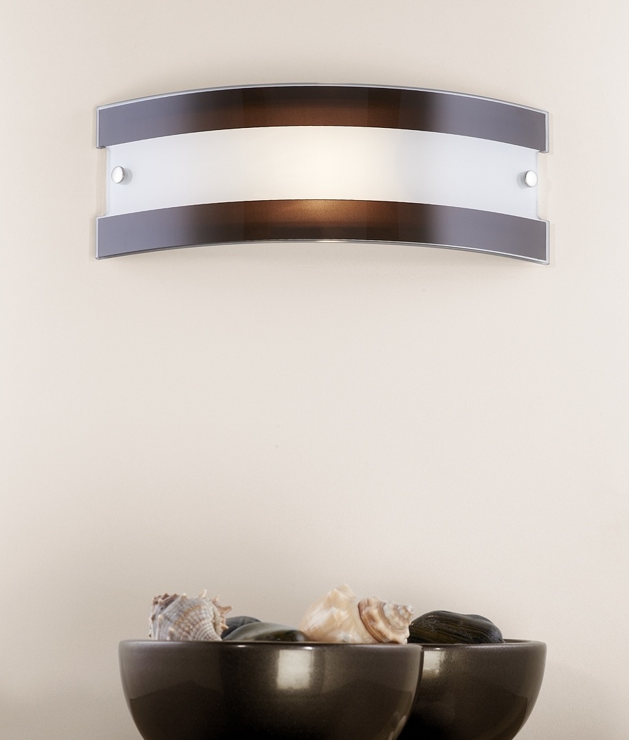 Curva Wall Light - fits flush to wall, two sizes and two colours