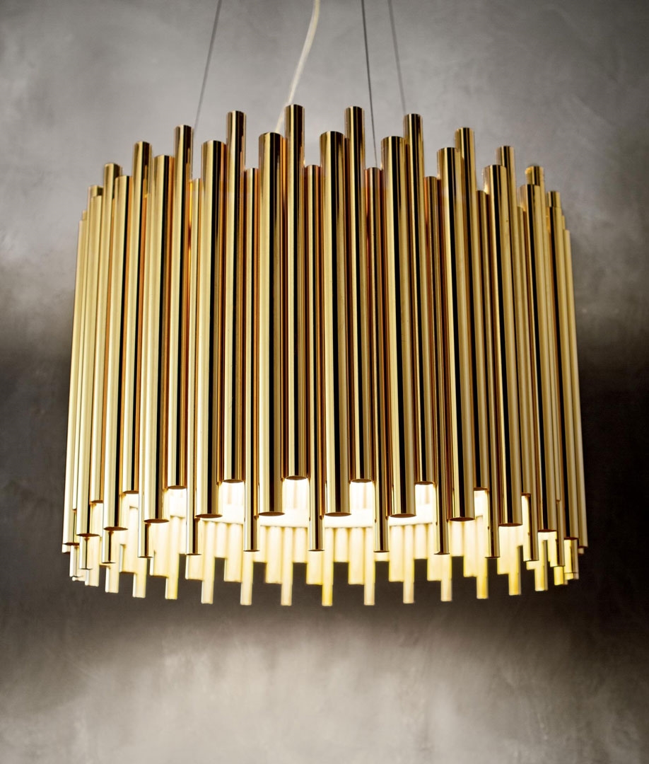 Gold Circular Pendant Rod Design
