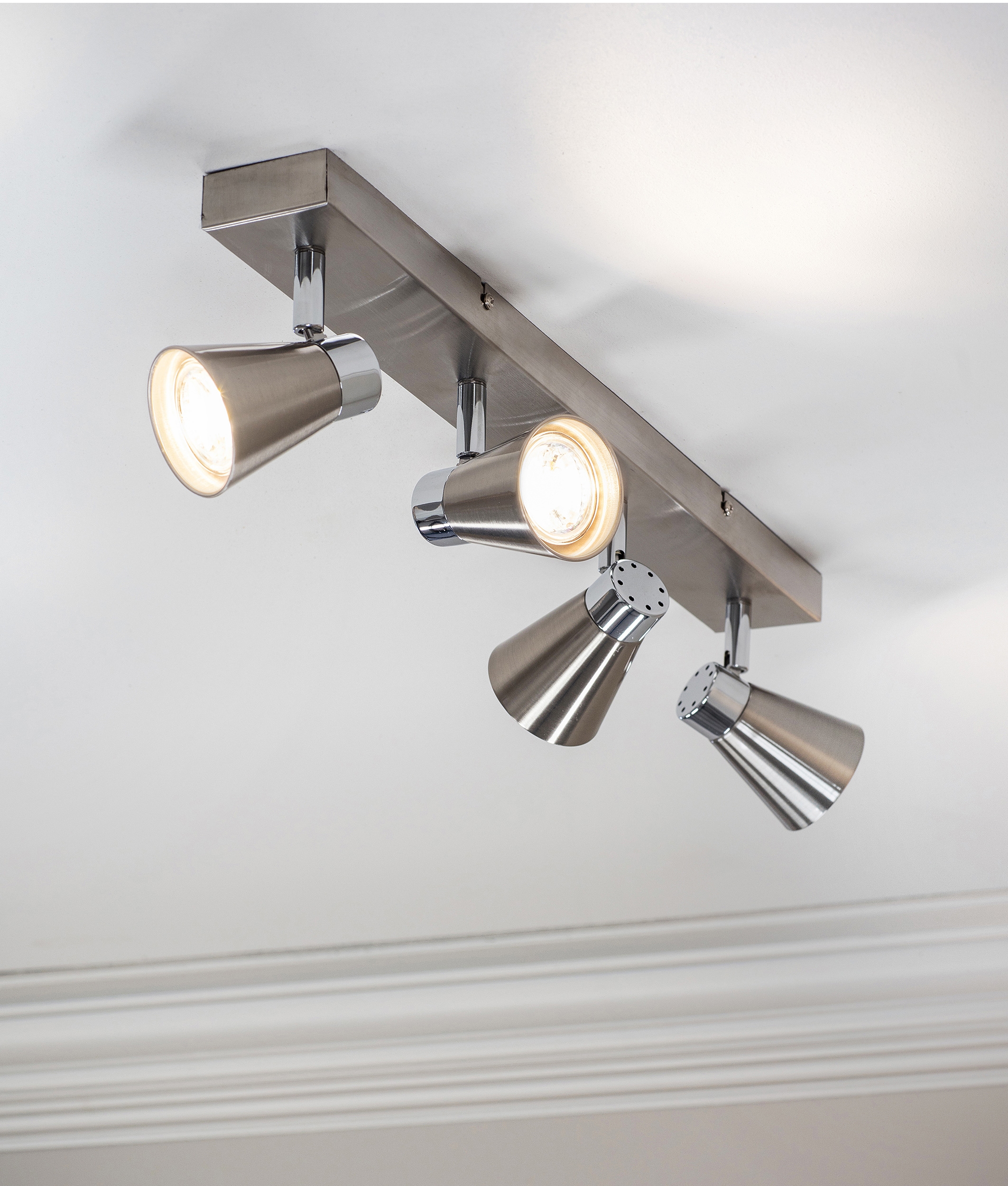 Kitchen clearance spotlight bar