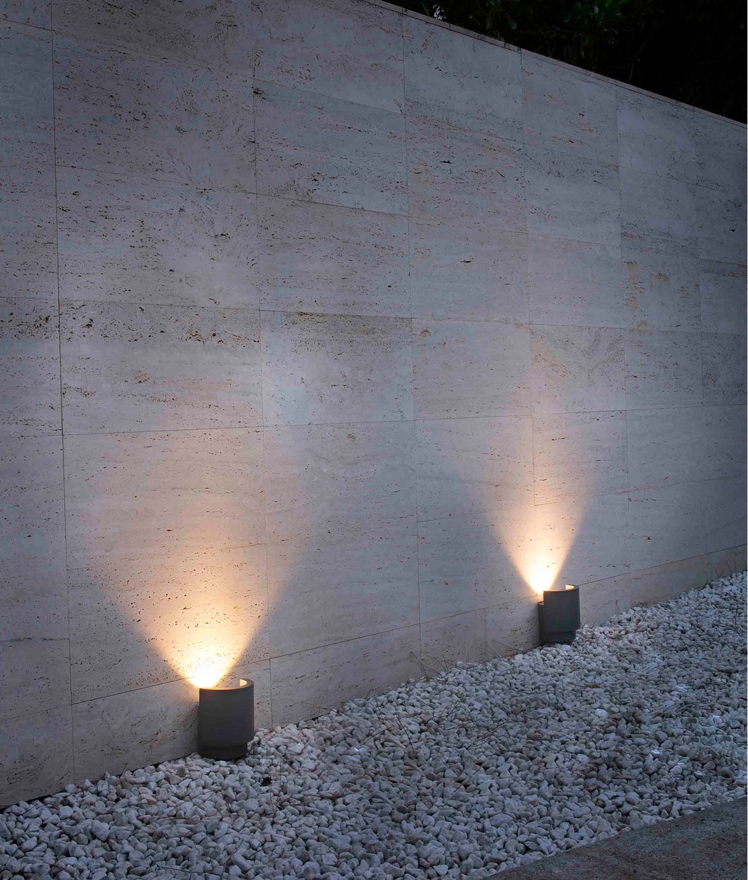 Ground Up Light with LED & Minimal Glare