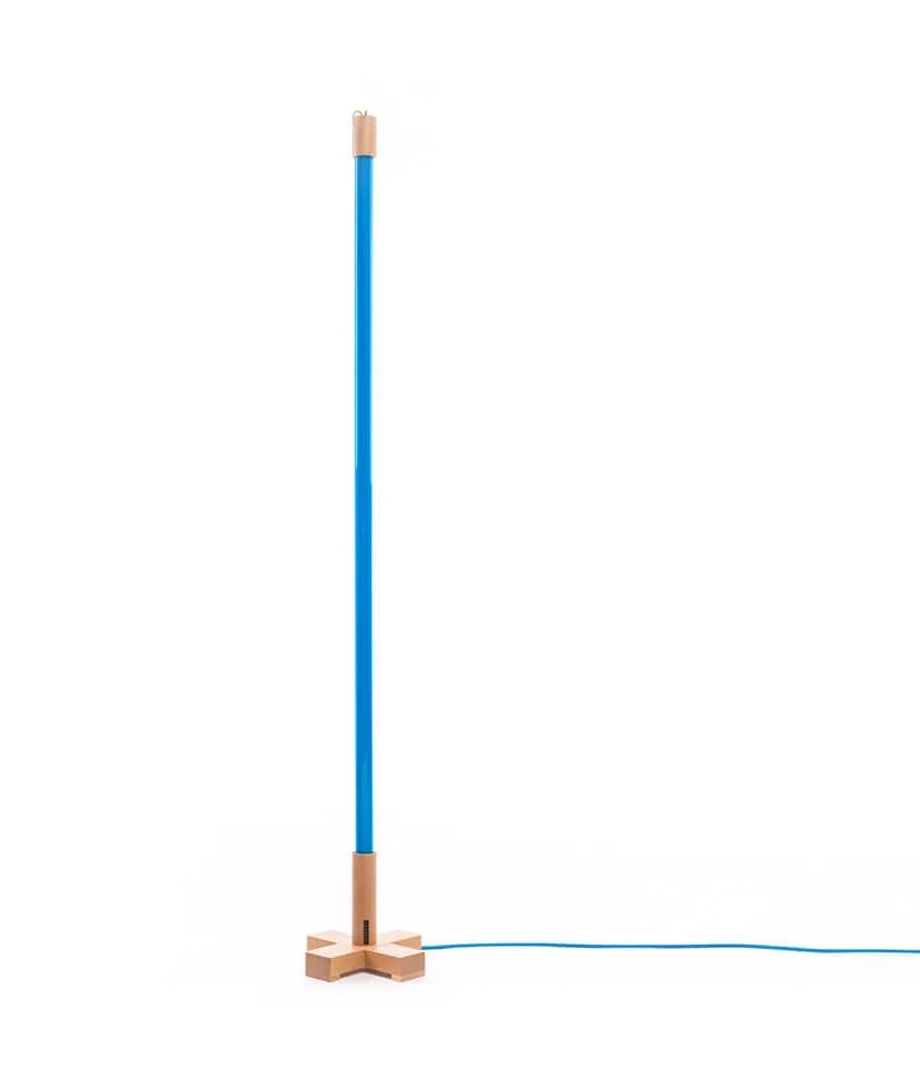 Tubelight wall clearance mount
